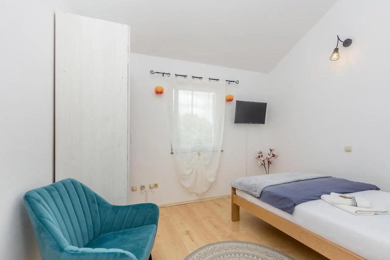 Apartment Izzy Linardići