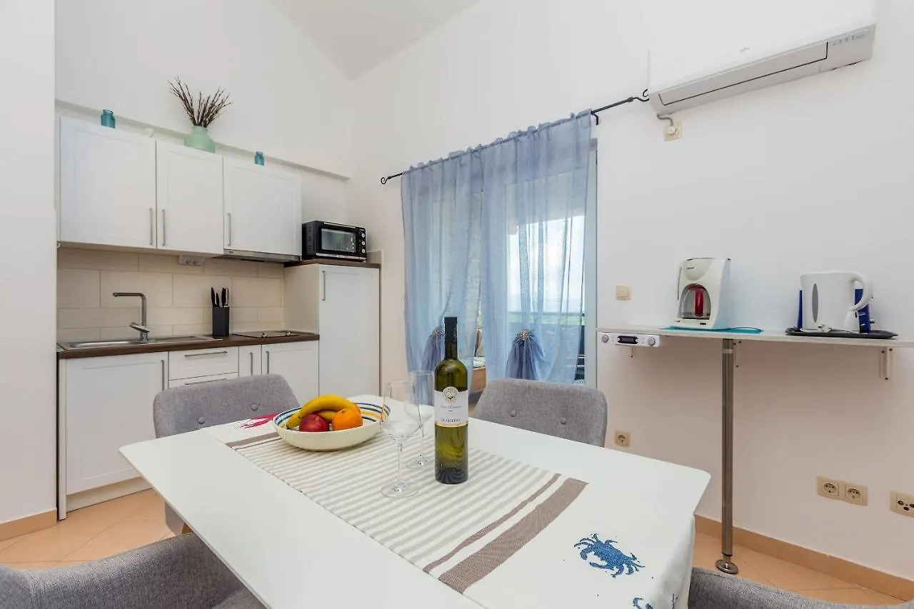 Apartment Izzy Linardići